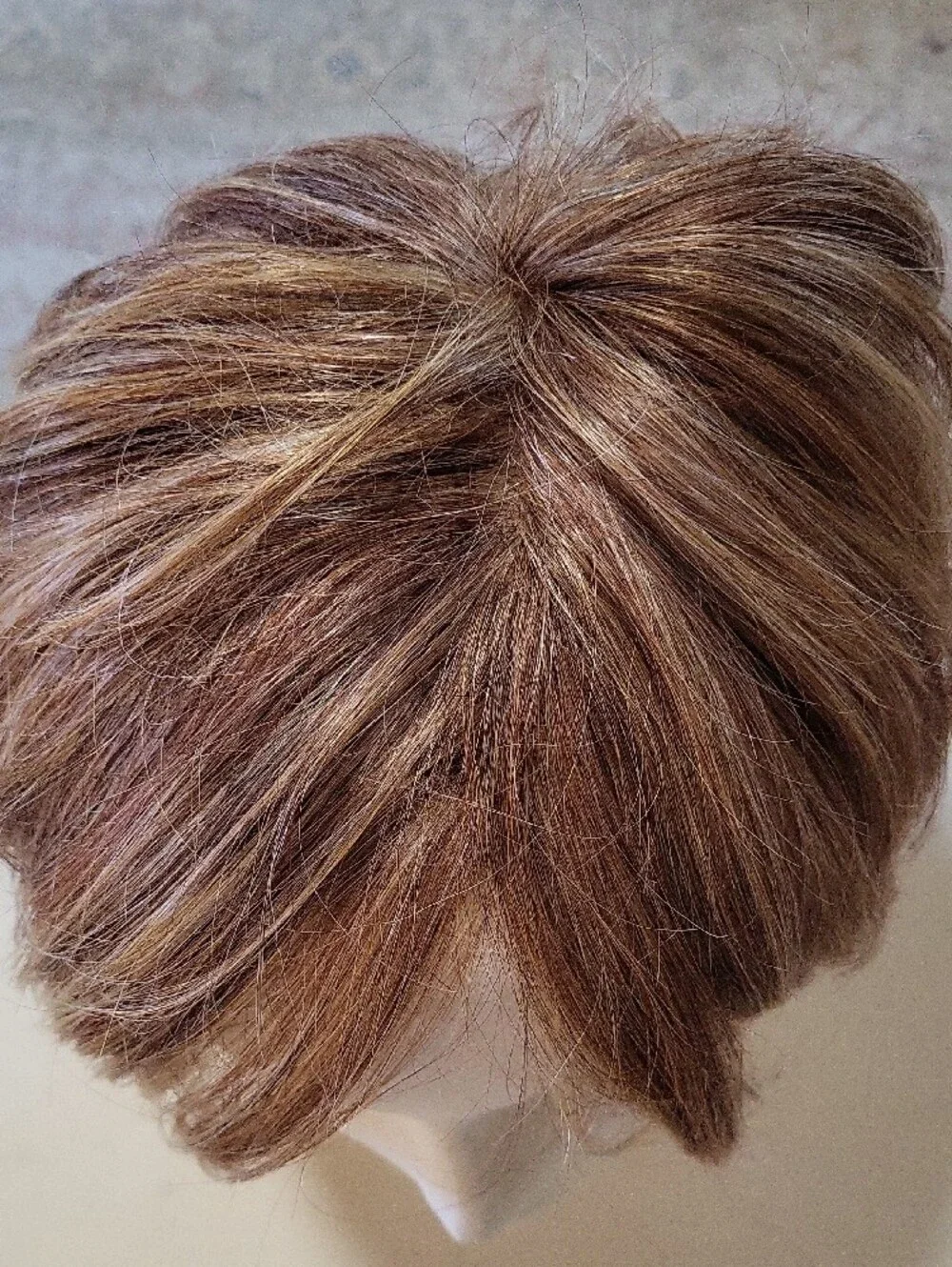 RACHEL WELCH Women's Short Layered Synthetic Wig - Light Brown
